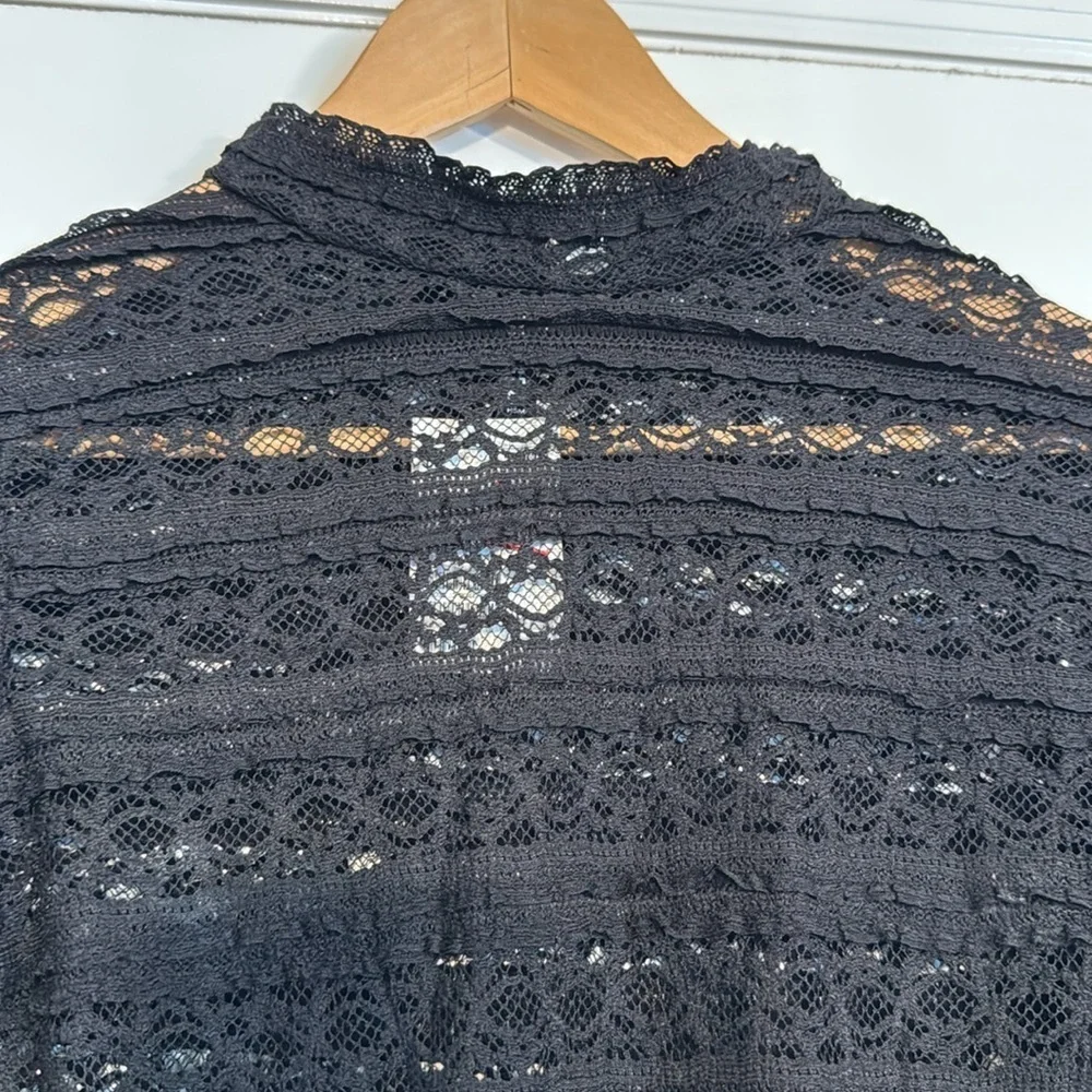 NWT H&M Black Lace Long Sleeve Crop Blouse Size Small